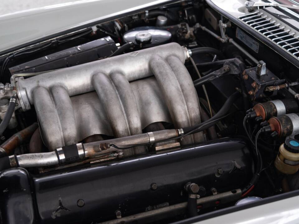 Image 35/36 of Mercedes-Benz 300 SL Roadster (1961)