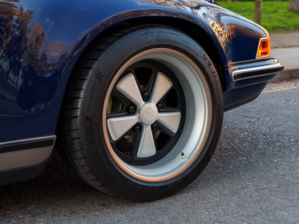 Image 11/34 of Porsche 911 Singer (2023)