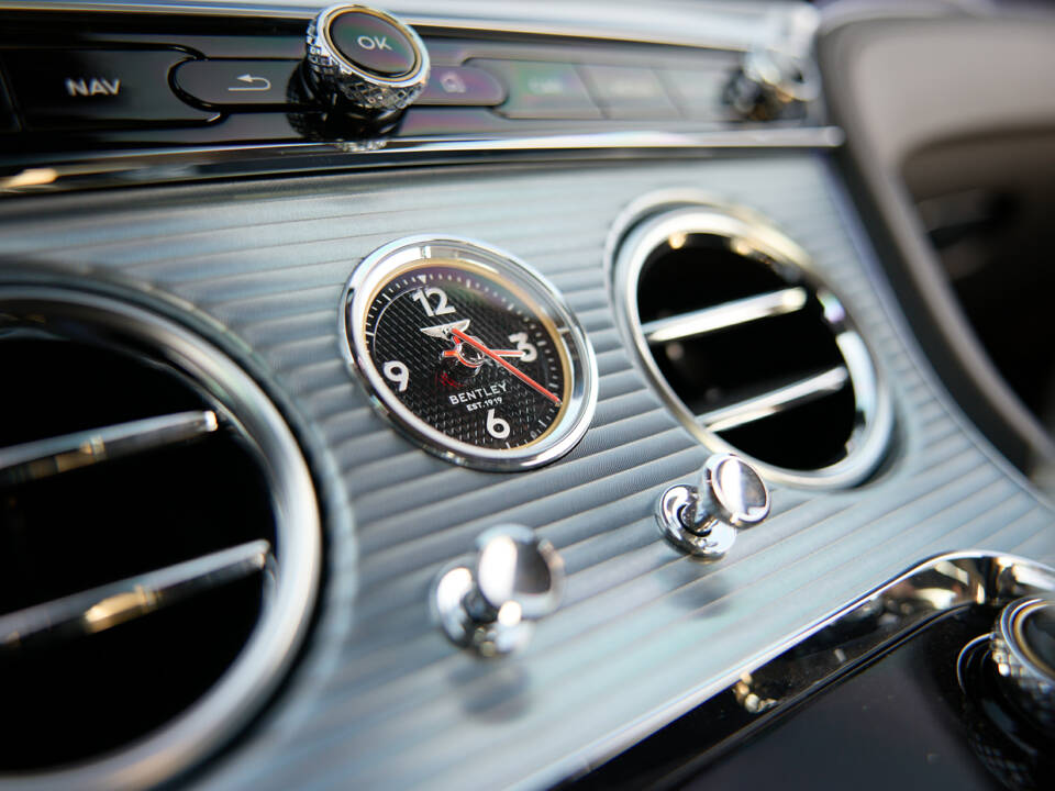 Image 16/19 of Bentley Continental GT (2019)