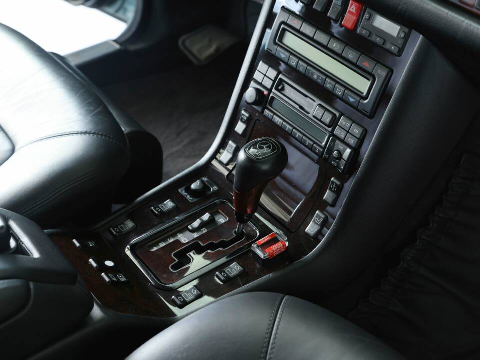 Bild 25/50 von Mercedes-Benz S 600 L (1999)