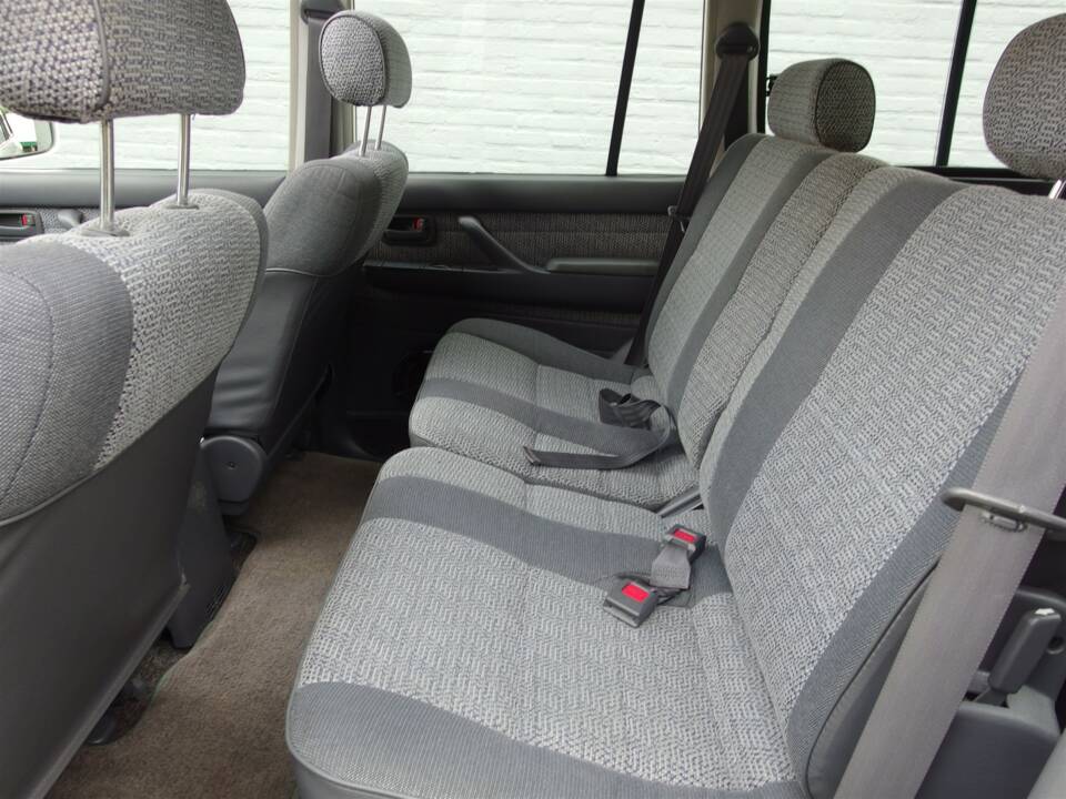 Bild 62/97 von Toyota Land Cruiser FJ80 (1992)