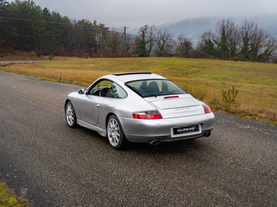 Bild 8/16 von Porsche 911 Carrera 4 (1999)