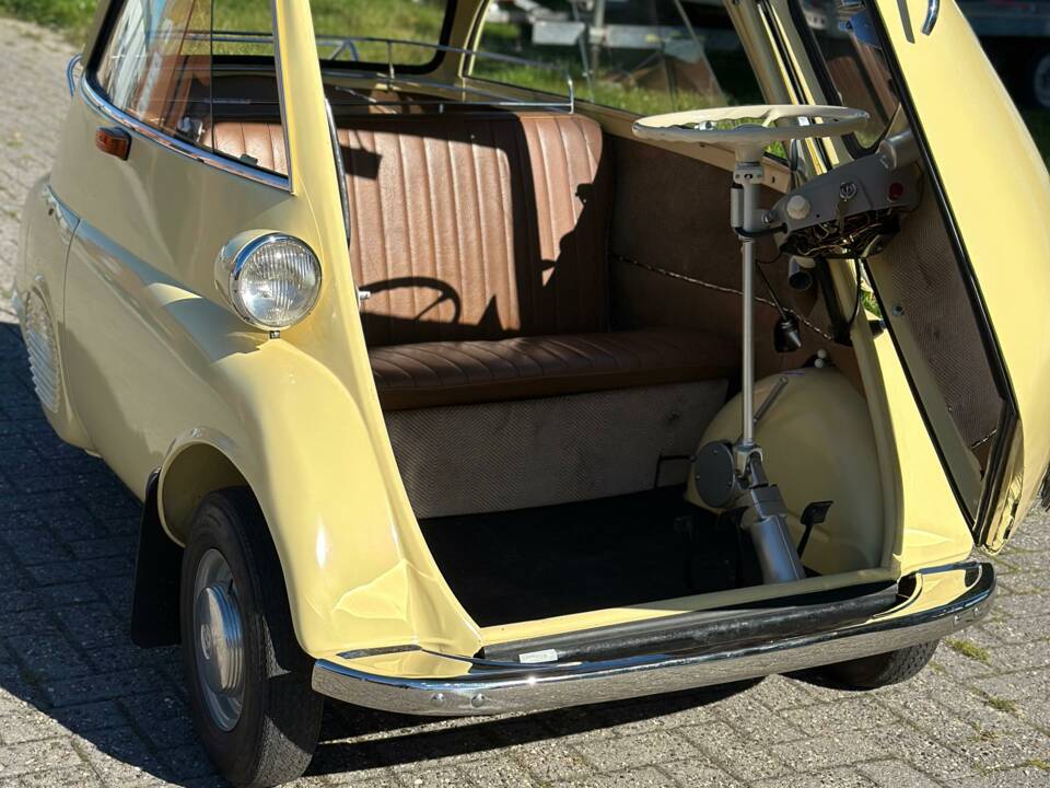 Image 3/12 of BMW Isetta 250 (1959)