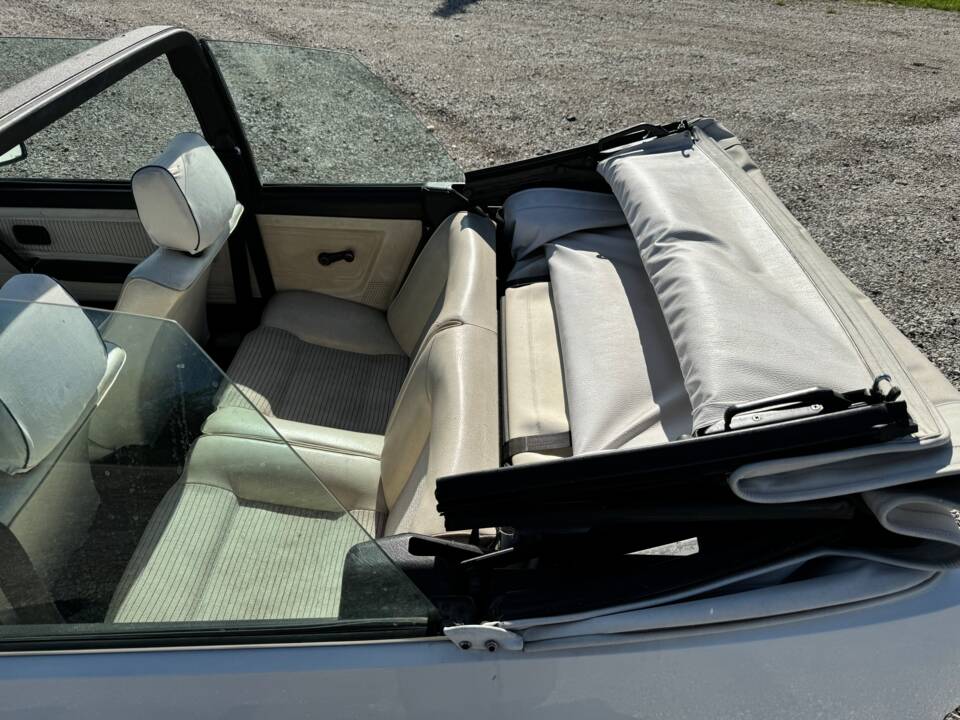 Image 10/18 of Volkswagen Golf Mk I Convertible 1.8 (1984)