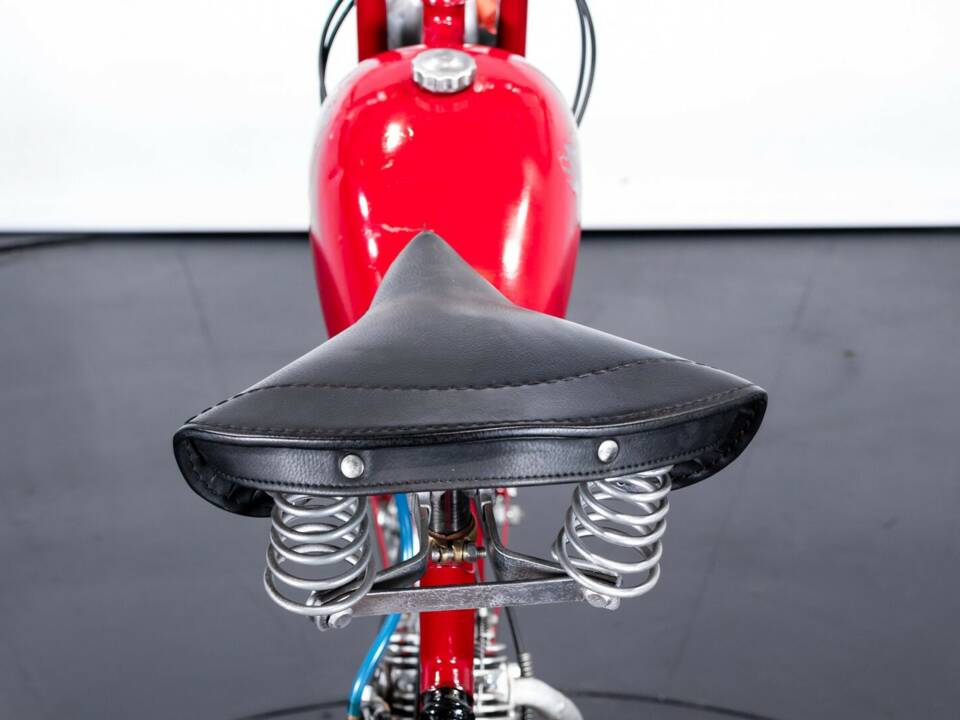 Image 22/46 of Ducati DUMMY (1954)