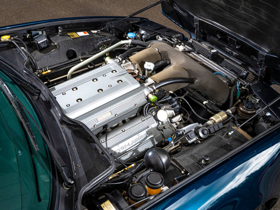 Image 35/36 de Aston Martin Virage Volante (1995)