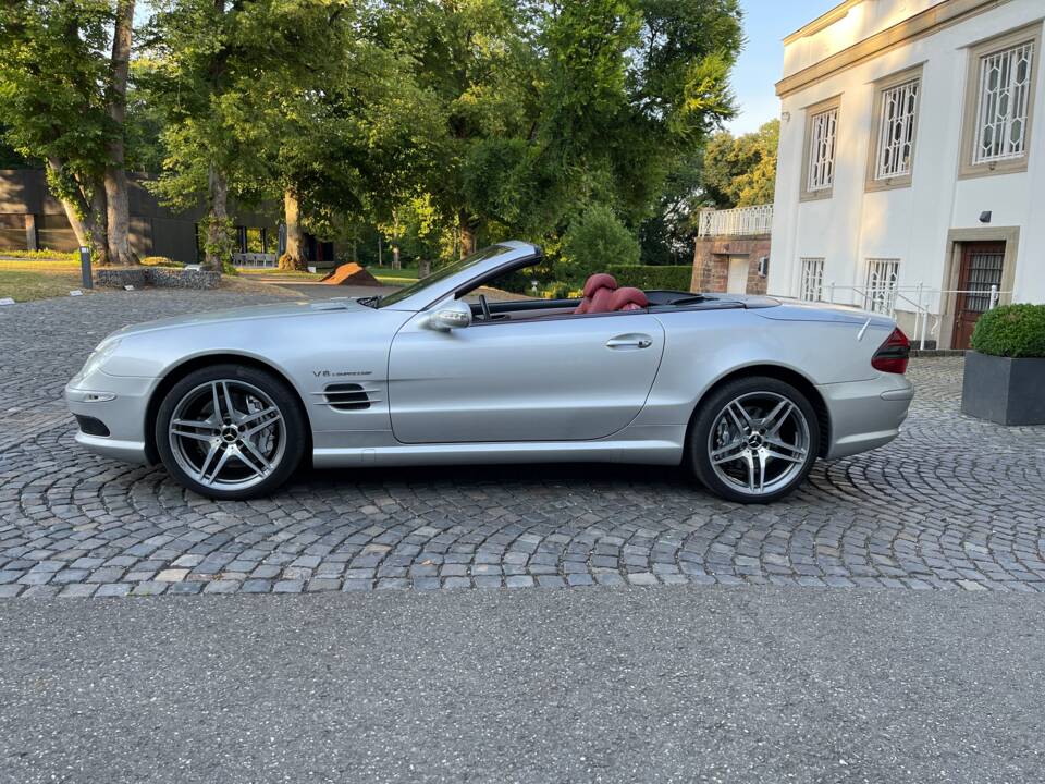 Image 5/8 of Mercedes-Benz SL 55 AMG (2003)