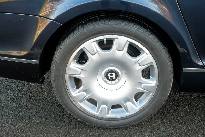 Image 44/50 of Bentley Continental Flying Spur (2006)