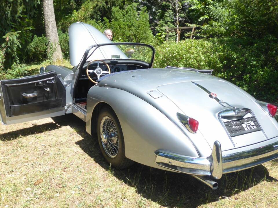 Image 6/16 of Jaguar XK 150 3.4 S OTS (1961)