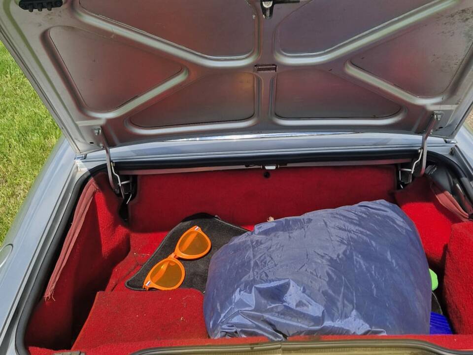 Bild 12/29 von Alfa Romeo 2.0 Spider (1986)