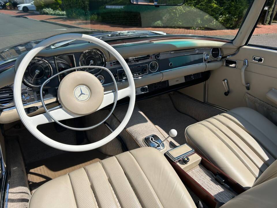 Image 3/39 of Mercedes-Benz 280 SL (1971)