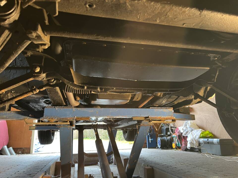 Bild 47/60 von Peugeot 504 V6 Coupe (1975)