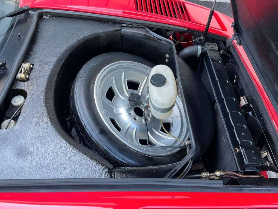 Bild 18/20 von Ferrari 308 GTSi (1982)