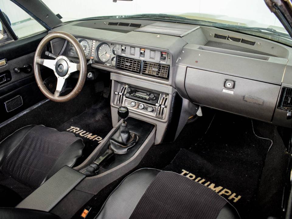 Image 8/50 of Triumph TR 8 (1980)