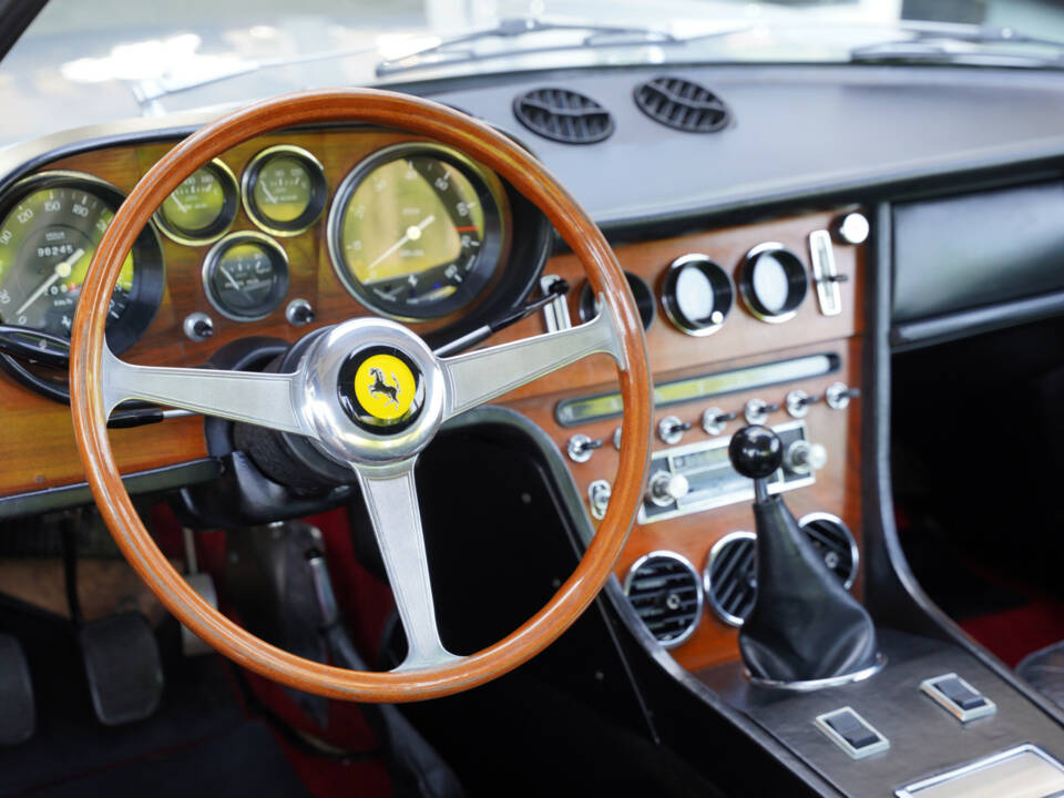 Imagen 21/50 de Ferrari 365 GT 2+2 (1970)