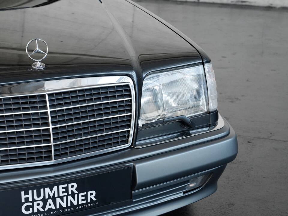 Bild 22/50 von Mercedes-Benz E 500 (1993)