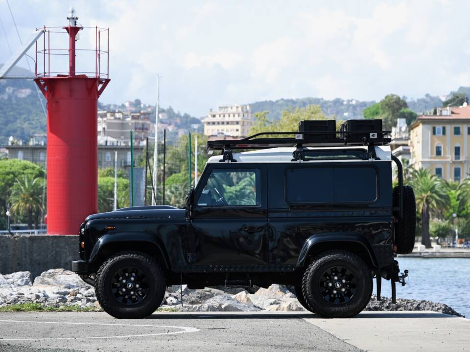 Image 10/70 of Land Rover Defender 90 TD4 (2007)