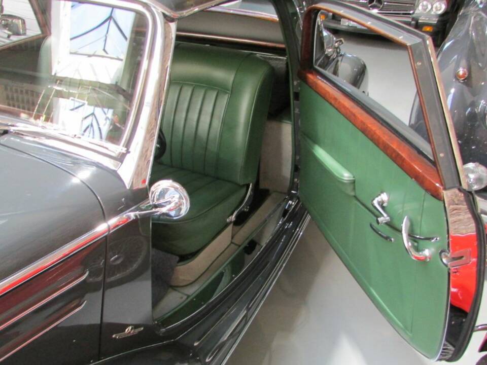 Bild 21/23 von Mercedes-Benz 220 Coupe (1955)