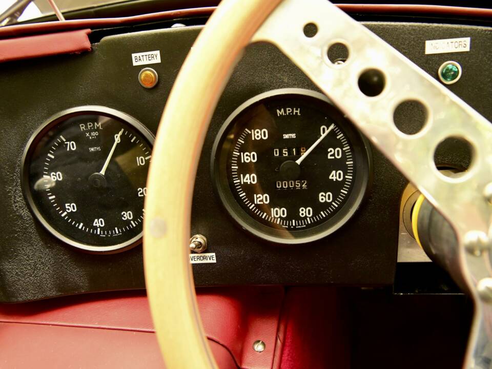 Image 49/50 of Jaguar XK-SS (1967)