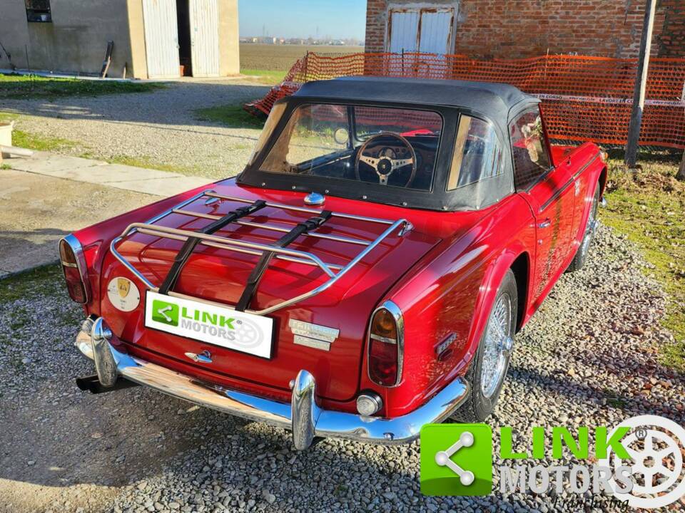 Image 7/10 of Triumph TR 5 PI (1968)