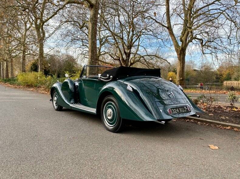 Image 16/50 of Lagonda V12 DHC (1939)