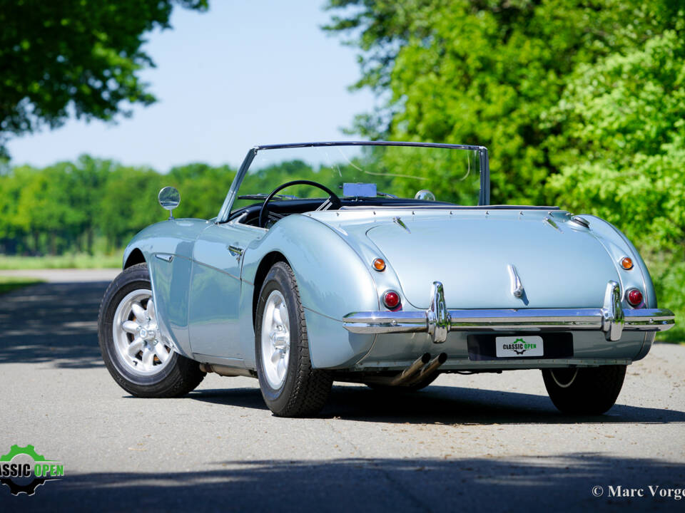 Image 47/51 of Austin-Healey 100&#x2F;6 (BN4) (1958)