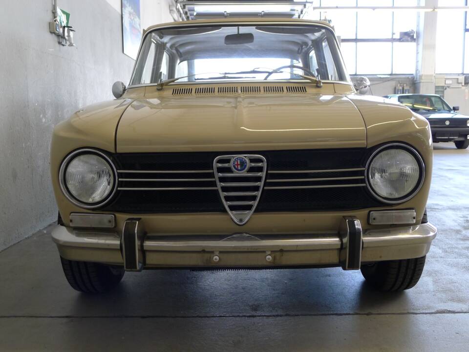Image 26/26 of Alfa Romeo Giulia 1300 TI (1970)