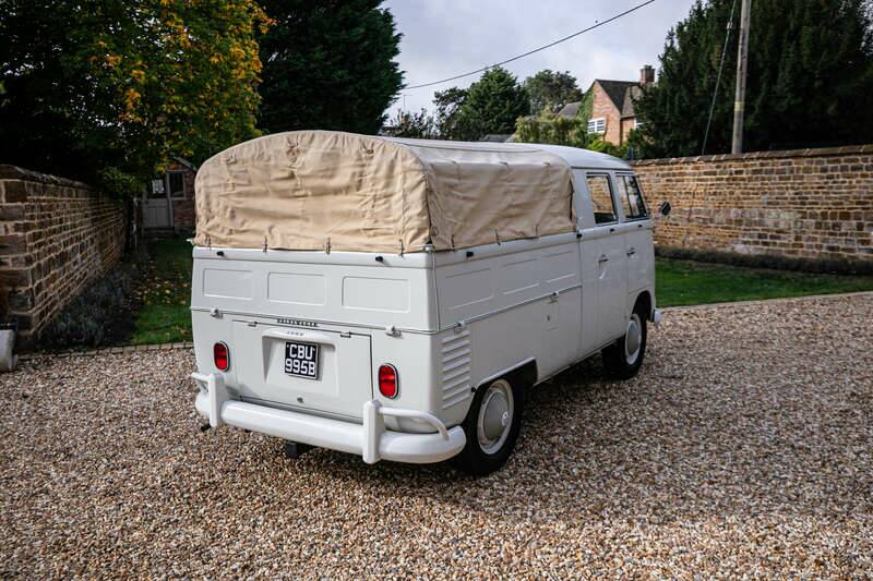 Imagen 36/43 de Volkswagen T1 pickup double cabin (1964)