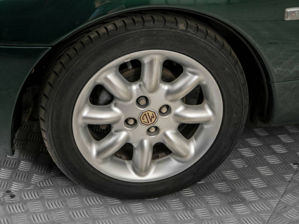 Bild 26/50 von MG F 1.8i (2000)