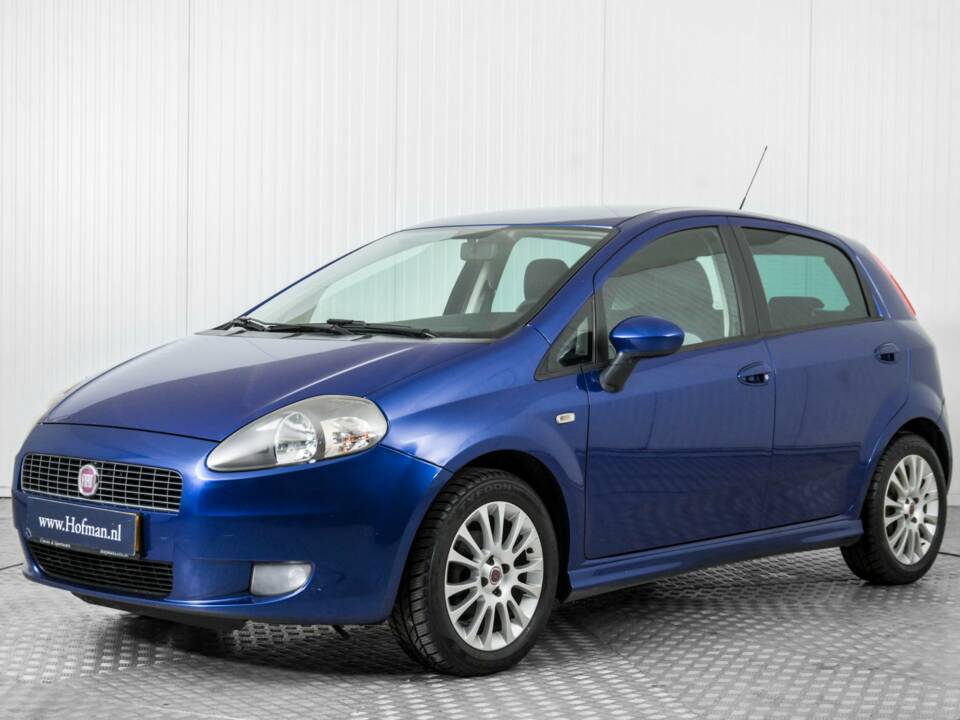 Bild 1/50 von FIAT Grande Punto 1.4 (2009)