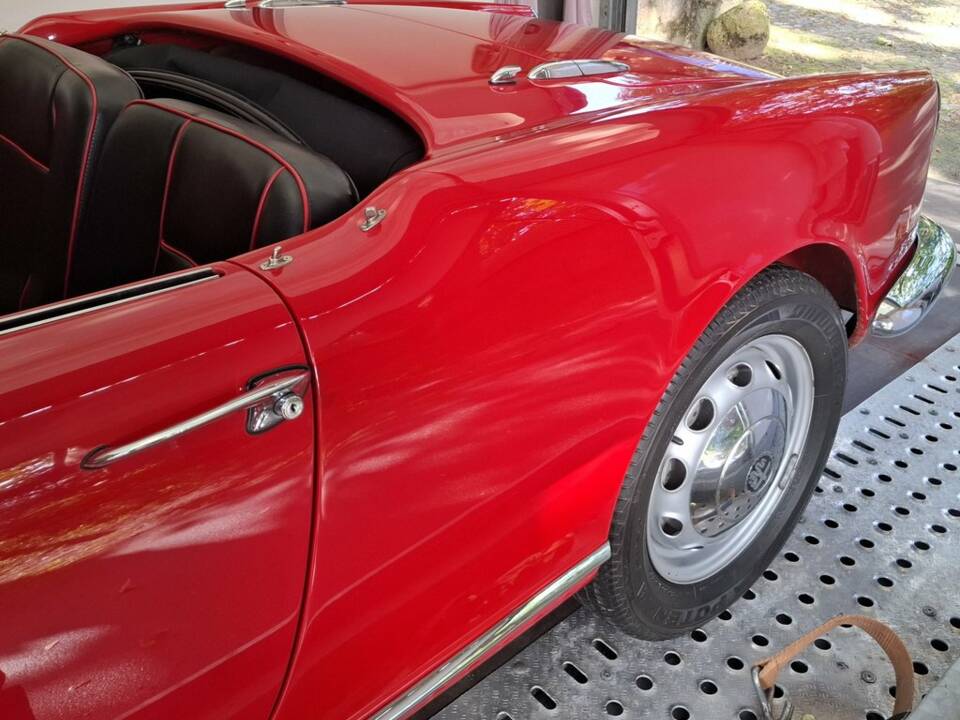 Image 4/8 de Alfa Romeo Giulietta Spider (1957)