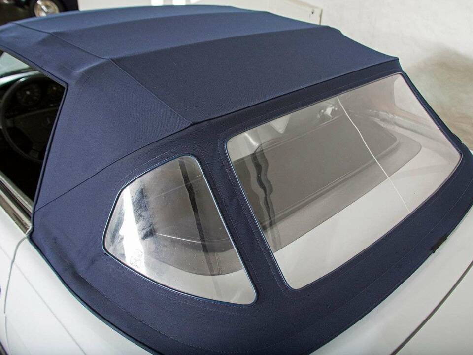 Image 14/27 de Mercedes-Benz 300 SL (1986)