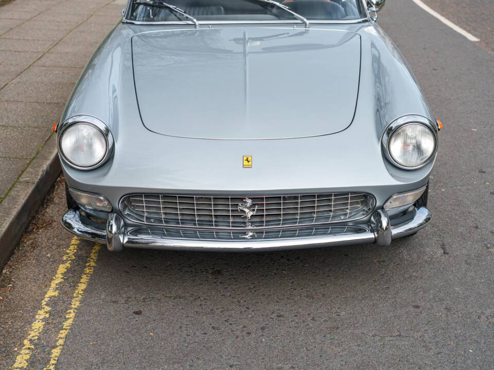 Bild 11/38 von Ferrari 275 GTS (1966)