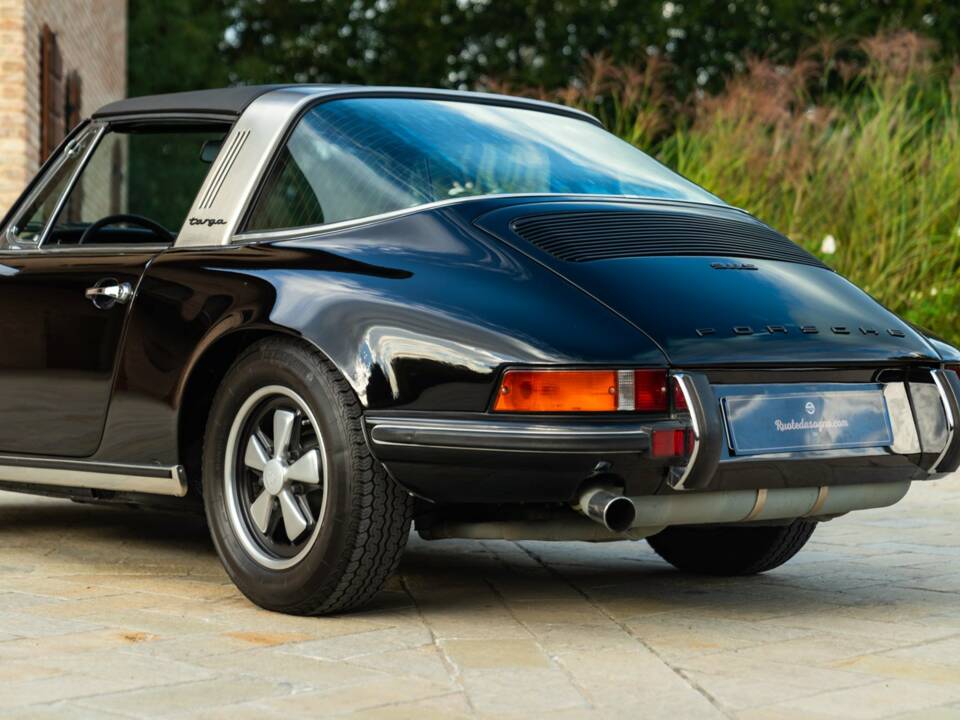 Image 13/50 de Porsche 911 2.4 S (1973)