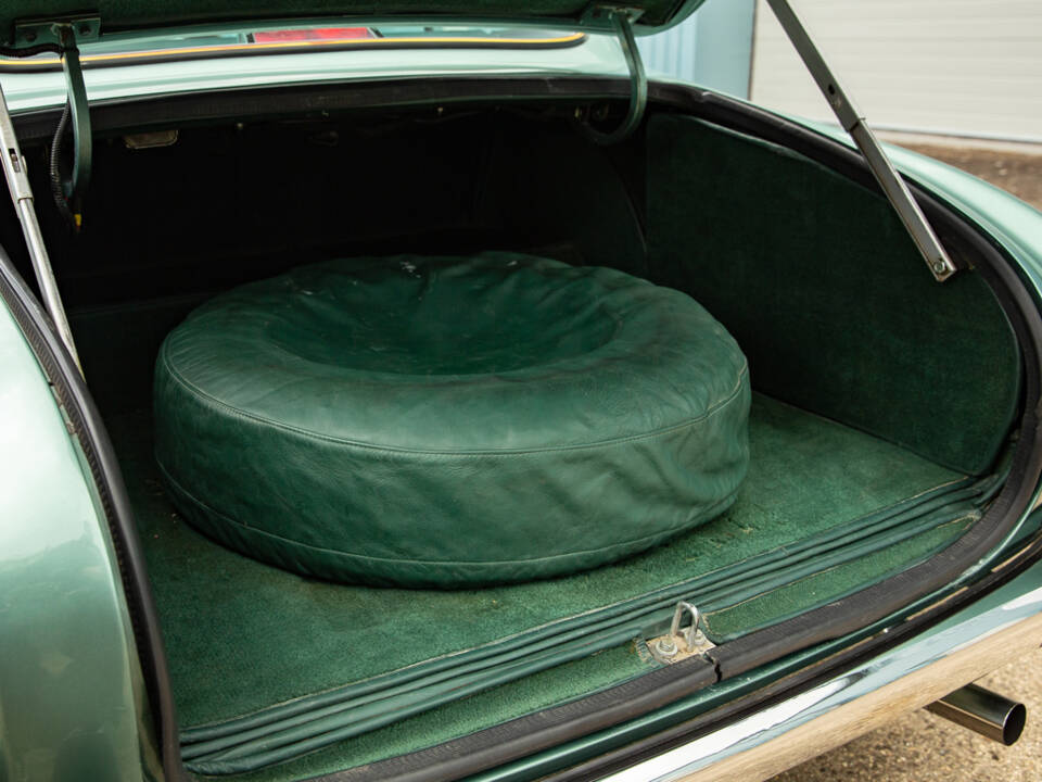 Immagine 45/50 di Aston Martin DB 4 Prototype (1957)