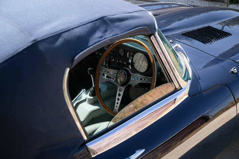Immagine 13/45 di Jaguar E-Type 4.2 (1966)