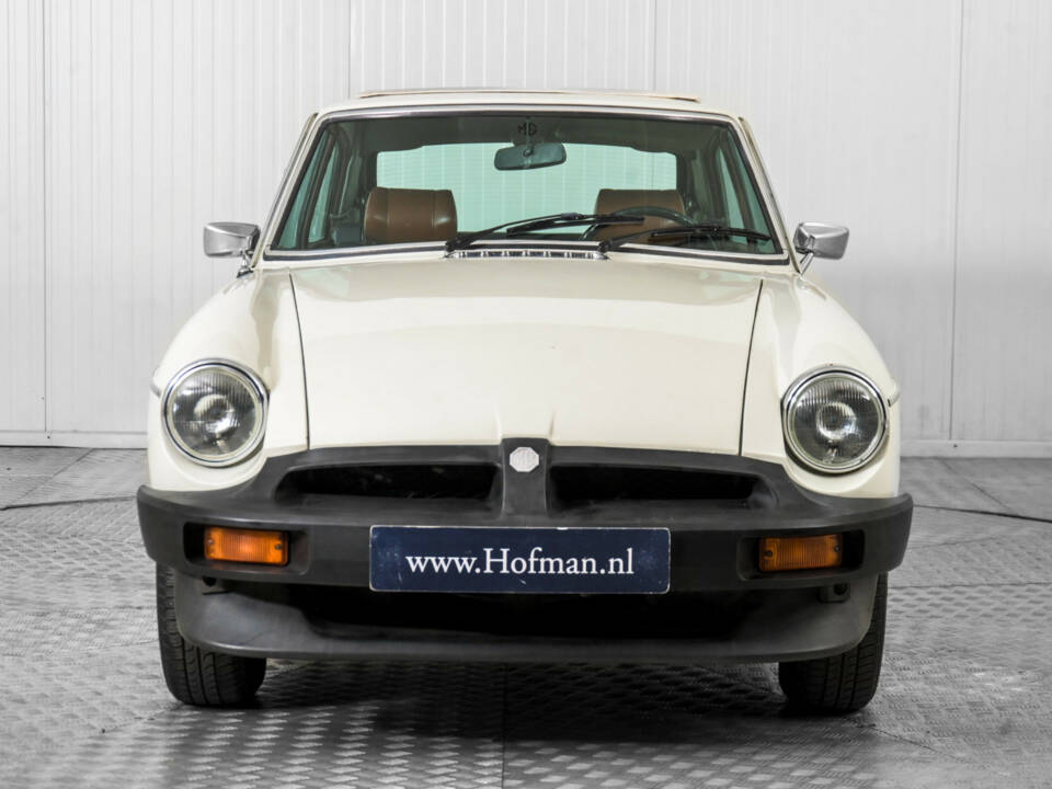 Image 14/50 of MG MGB GT V8 (1975)