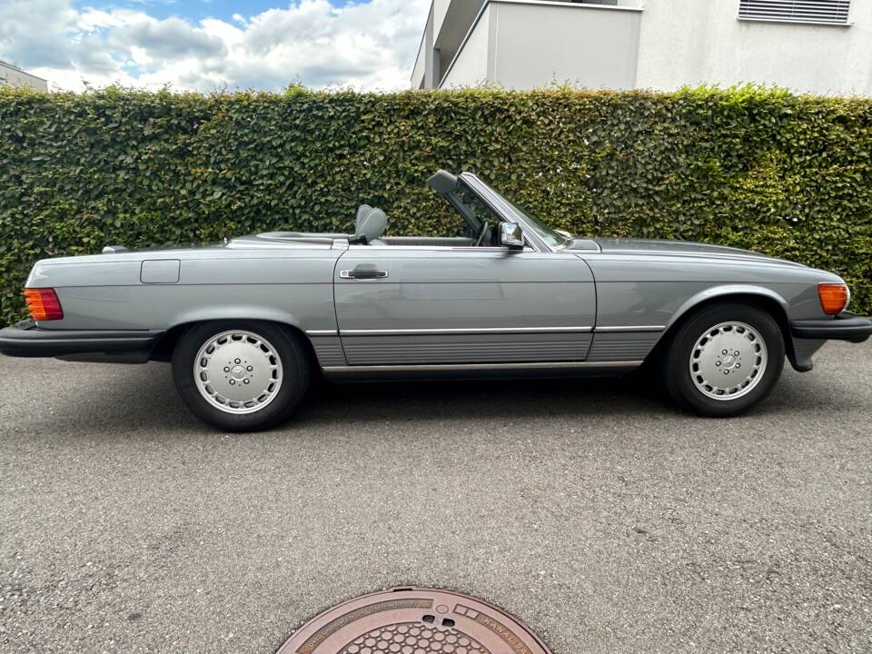 Image 5/36 of Mercedes-Benz 560 SL (1989)
