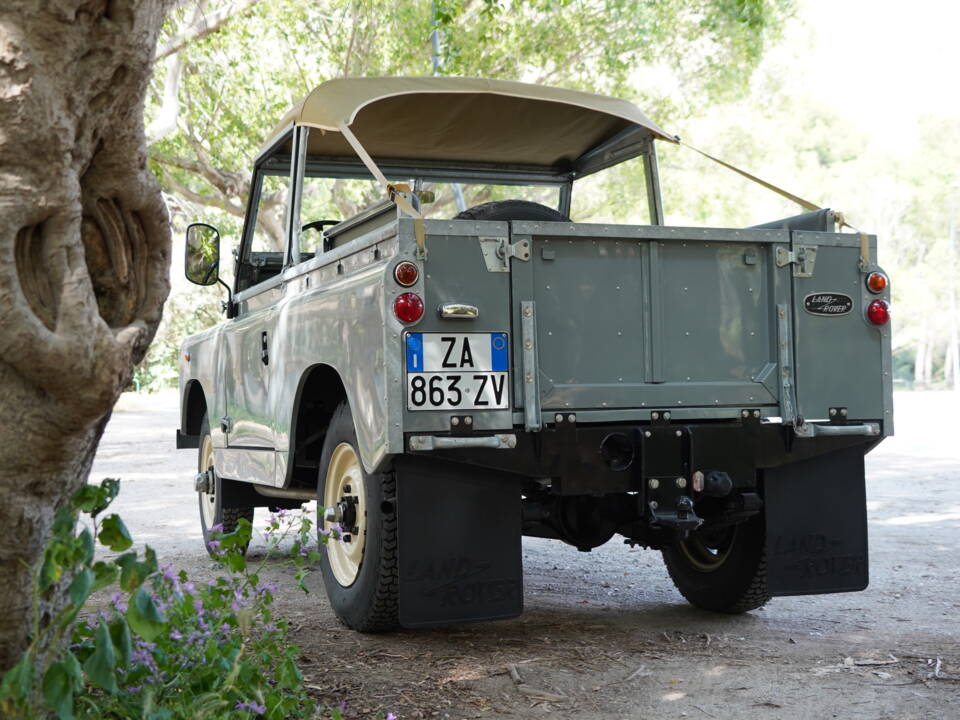 Bild 11/79 von Land Rover 88 (1963)