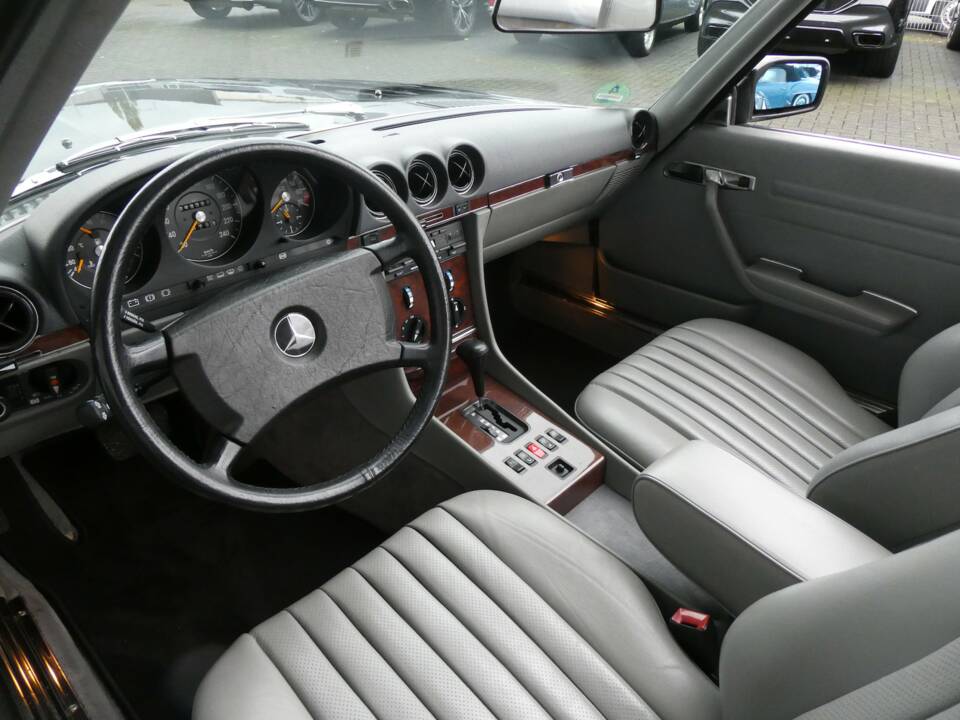Immagine 9/24 di Mercedes-Benz 300 SL (1986)