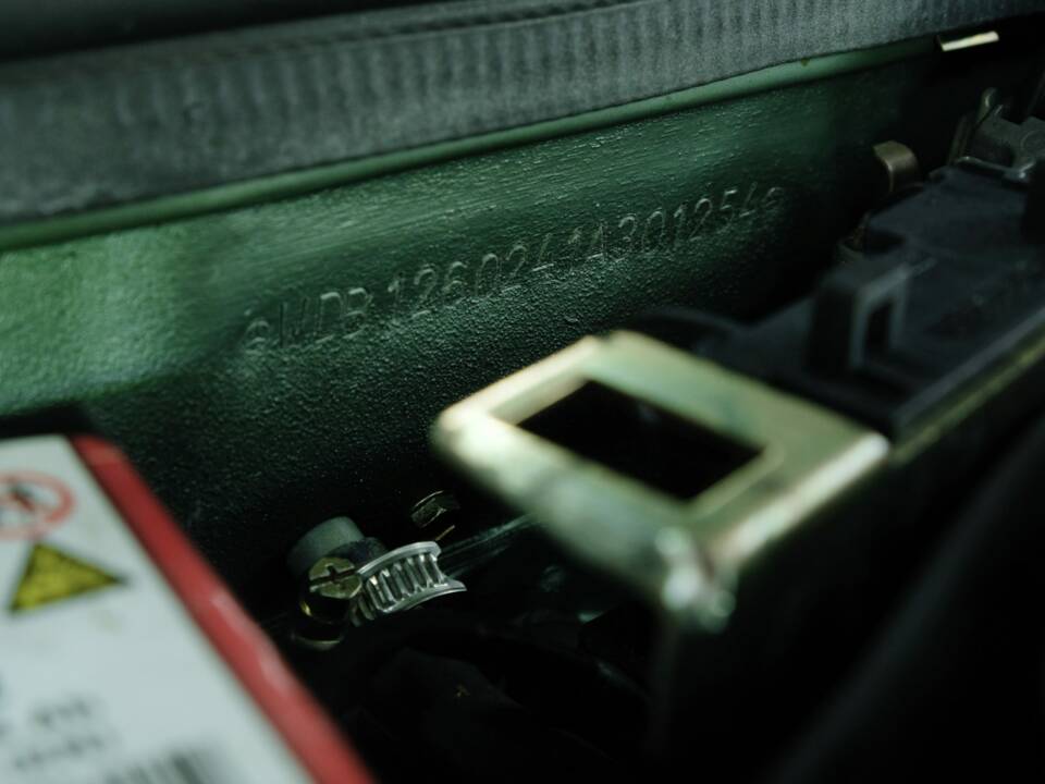 Bild 12/50 von Mercedes-Benz 300 SE (1986)