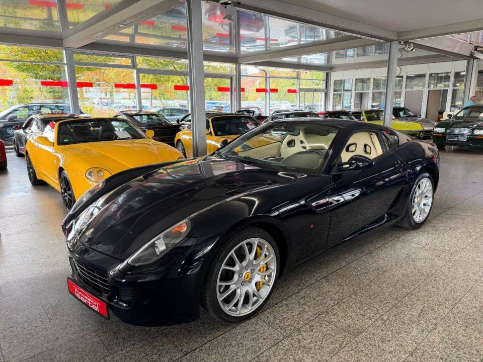 Bild 27/40 von Ferrari 599 GTB (2009)