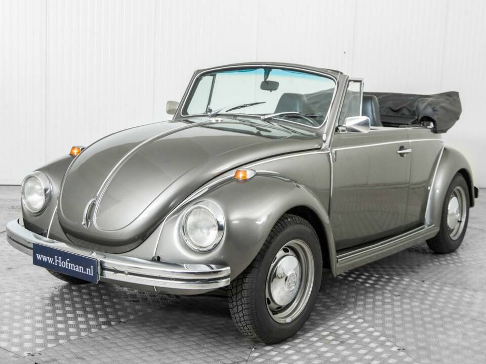 Image 17/50 of Volkswagen Beetle 1303 LS (1971)
