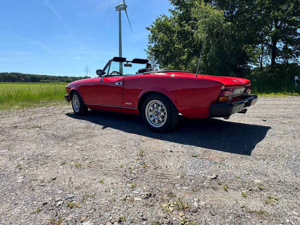 Afbeelding 24/100 van FIAT 124 Pininfarina Spidereuropa (1982)