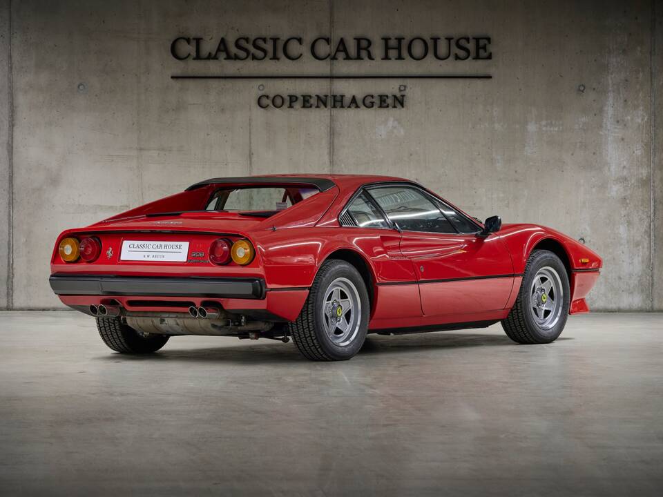 Image 21/100 of Ferrari 308 GTB Quattrovalvole (1983)
