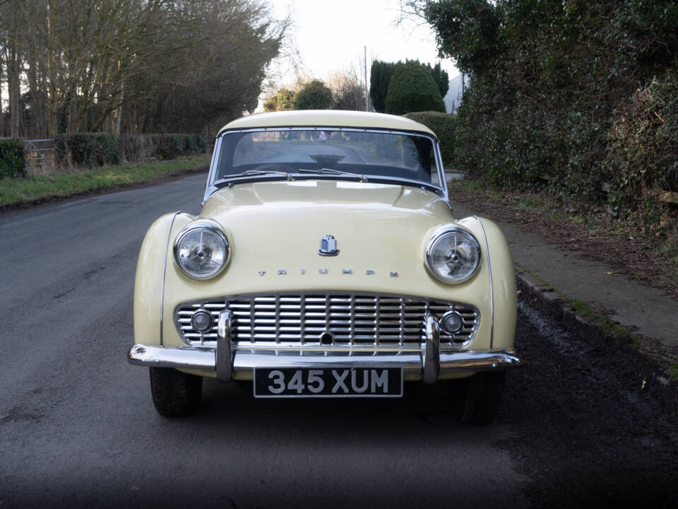 Image 2/15 of Triumph TR 3A (1959)