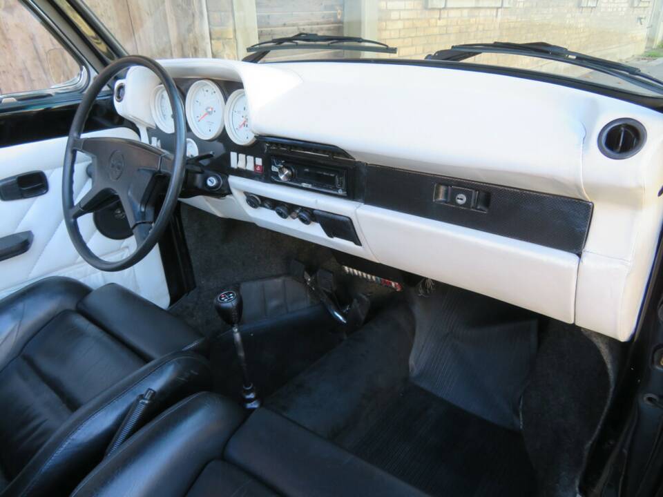 Image 15/19 de Volkswagen Kever 1303 (1976)