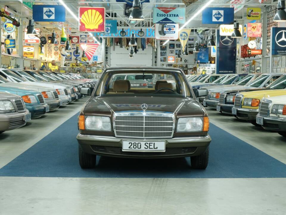 Bild 5/50 von Mercedes-Benz 280 SEL (1983)