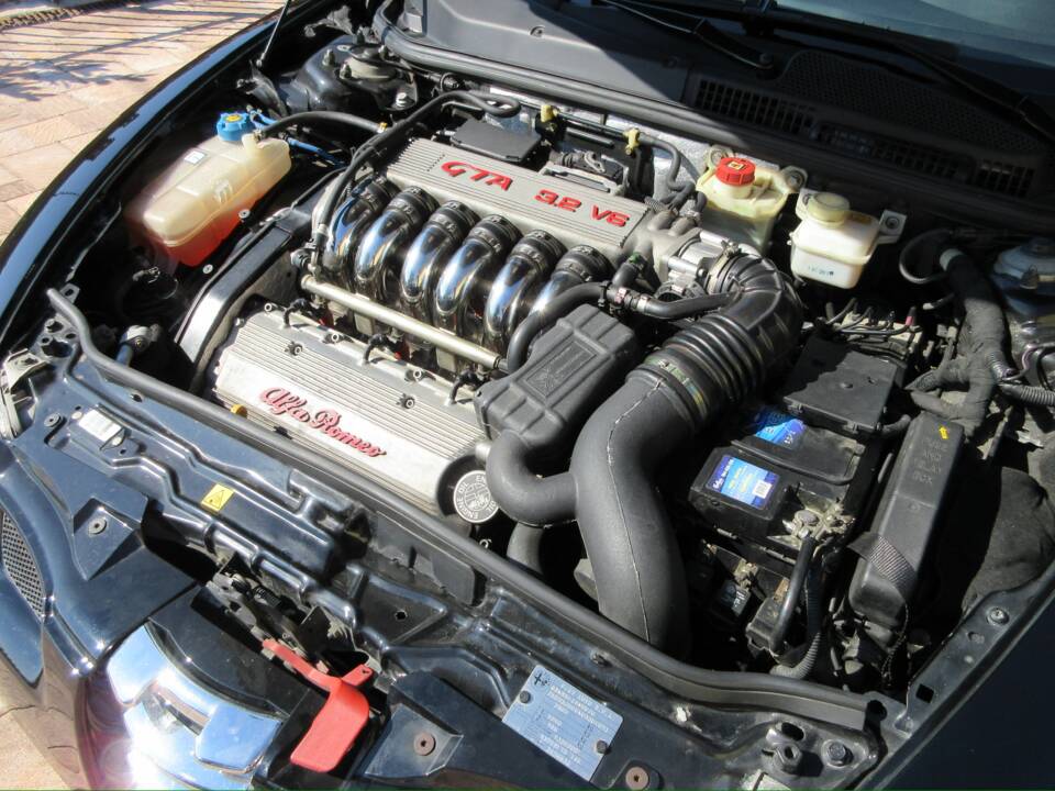 Bild 19/28 von Alfa Romeo 147 3.2 GTA (2004)