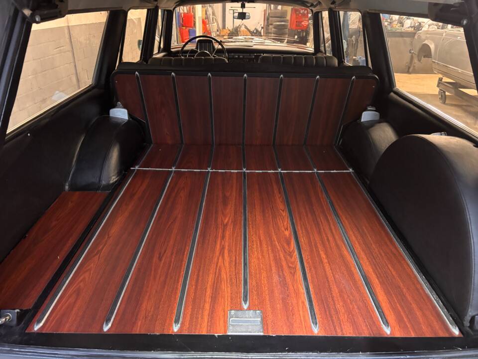 Afbeelding 7/10 van Mercedes-Benz 230 Universal (1968)